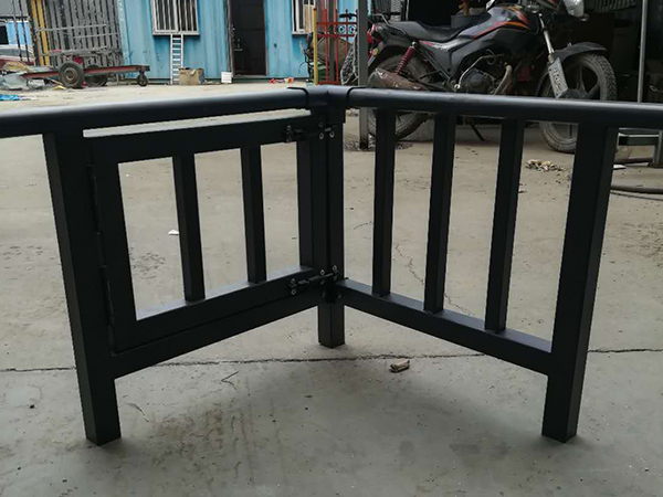 空調(diào)護(hù)欄