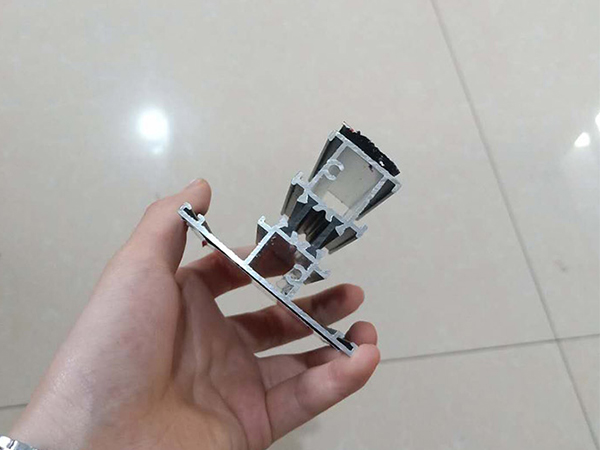 鋁型材